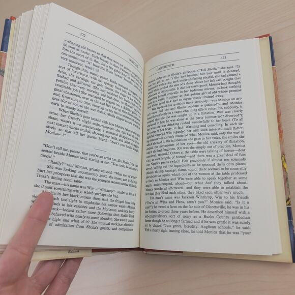 VTG Edition Solstice by Joyce Carol Oates Hardback Book - Picture 5 of 10